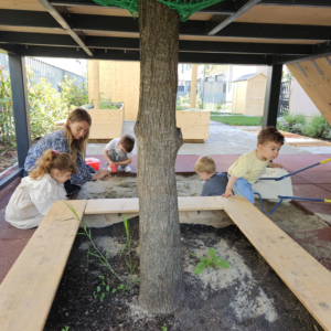 Rawr kindergarten